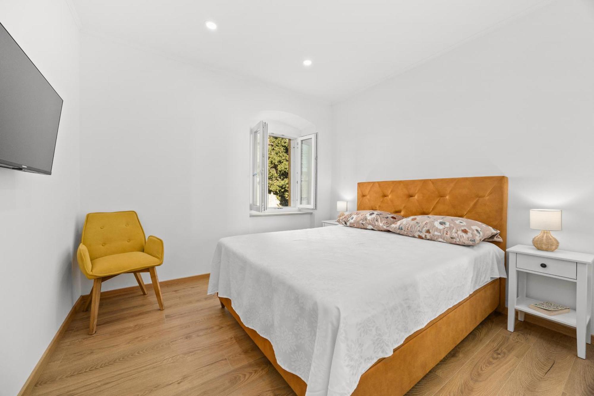 Apartamento Old Tower Center 2 *